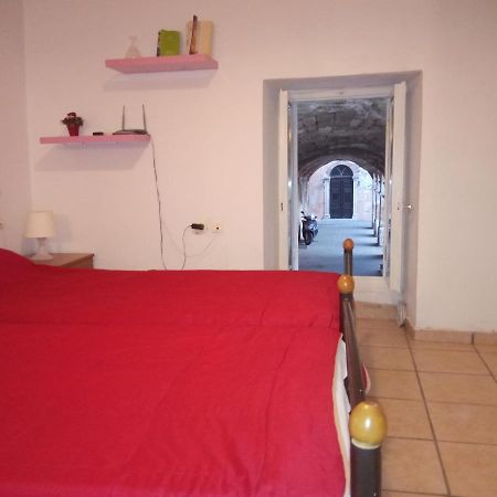 Sotoportego Chania  Luaran gambar