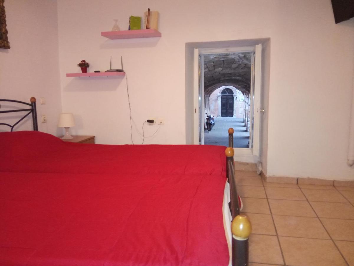 Sotoportego Chania  Luaran gambar